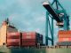 Minh họa tàu container cập cảng với cần cẩu gantry công nghiệp