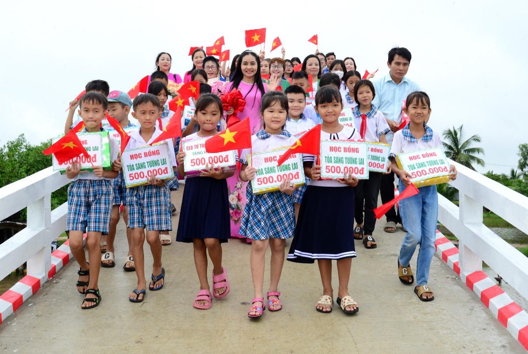 Xi măng Fico-YTL đồng hành cùng người Xây Nền Tương Lai